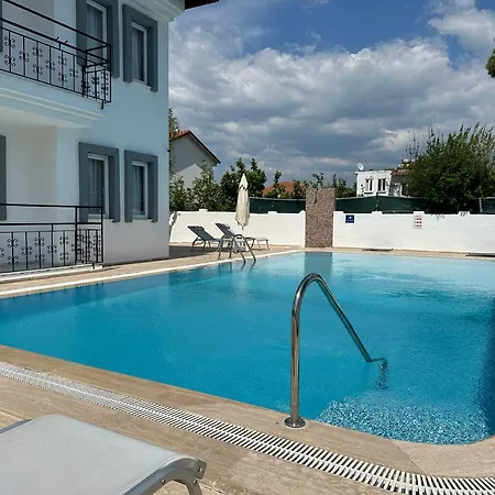 Ξενοδοχείο με διαμερίσματα Dalyan